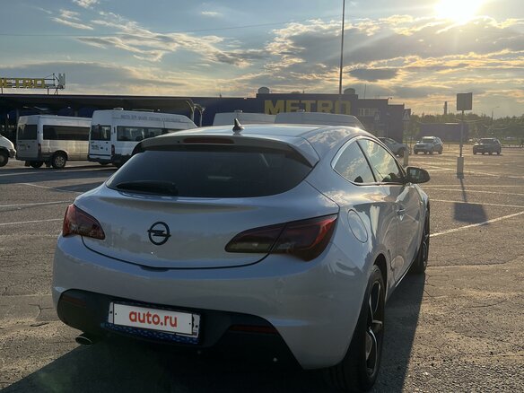2012 Opel Astra GTC J Рестайлинг, белый, 750000 рублей - вид 31