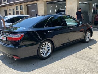 2015 Toyota Camry VII (XV50) Рестайлинг, чёрный, 2700000 рублей, вид 5