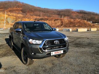 2021 Toyota Hilux VIII Рестайлинг 2, серый, 5000000 рублей, вид 2