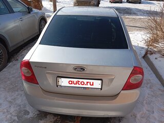 2011 Ford Focus II Рестайлинг, серебристый, 880000 рублей, вид 5