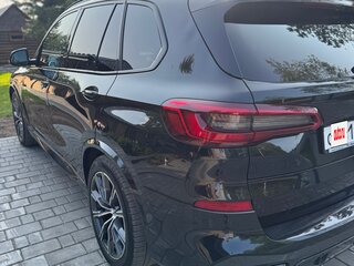 2019 BMW X5 30d IV (G05/G18), чёрный, 5750000 рублей, вид 3