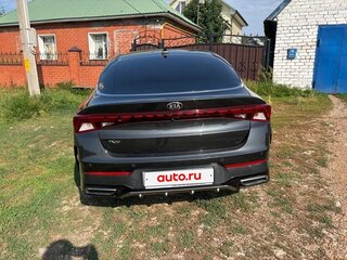 2021 Kia K5 III, серый, 2200000 рублей, вид 3