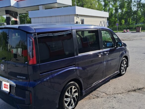 2017 Honda Stepwgn Spada V Рестайлинг, синий, 1850000 рублей - вид 5