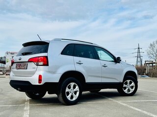 2019 Kia Sorento II Рестайлинг, серебристый, 2390000 рублей, вид 2