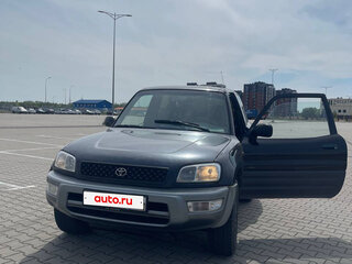 1998 Toyota RAV4 I (XA10), чёрный, 550000 рублей, вид 1