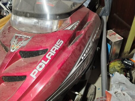 2005 Polaris Widetrak LX, красный, 540000 рублей, вид 1