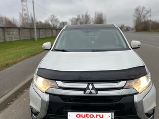 2016 Mitsubishi Outlander III Рестайлинг 2, белый, 1390000 рублей, вид 2
