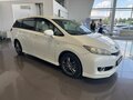 2010 Toyota Wish II, белый - вид 2