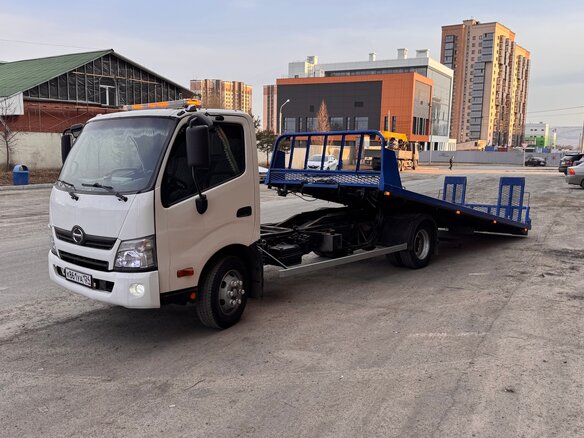 2013 Hino Series 300 (Dutro), белый, 3600000 рублей - вид 7