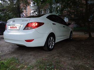 2014 Hyundai Solaris I Рестайлинг, белый, 730000 рублей, вид 5