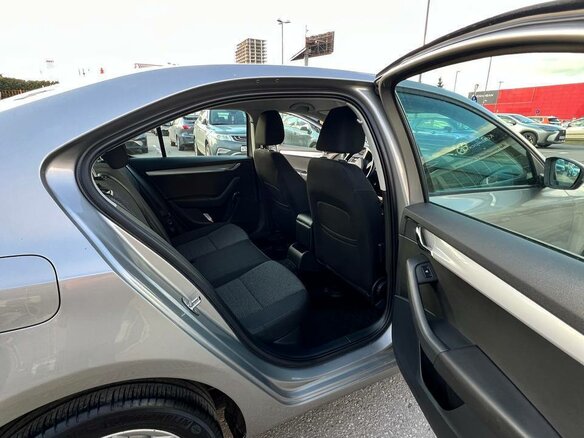 2013 Skoda Octavia III (A7), бежевый, 888888 рублей - вид 15