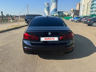 2018 BMW 5 серии M550d xDrive VII (G30/G31/G38), чёрный, 5800000 рублей, вид 3