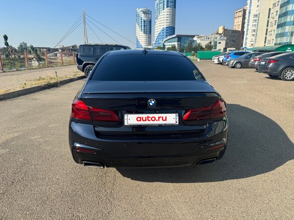 2018 BMW 5 серии M550d xDrive VII (G30/G31/G38), чёрный, 5800000 рублей - вид 2