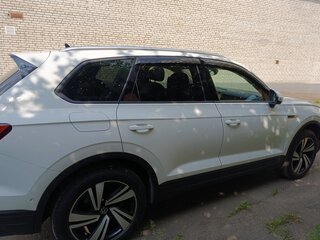 2021 Volkswagen Touareg III, белый, 7800000 рублей, вид 4