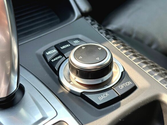 2013 BMW X6 35i I (E71) Рестайлинг, белый - вид 25