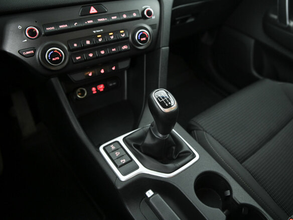 2016 Kia Sportage IV, белый - вид 9