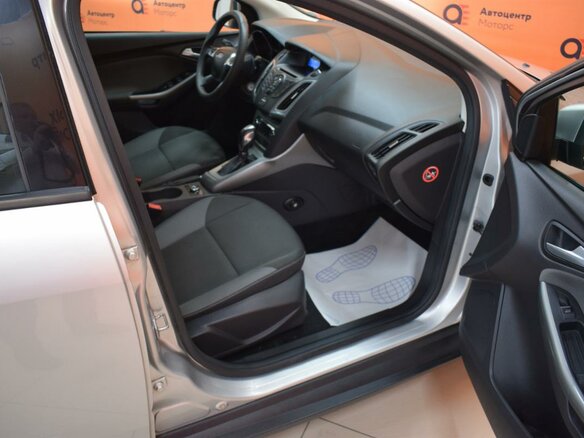 2011 Ford Focus III, серебристый - вид 8