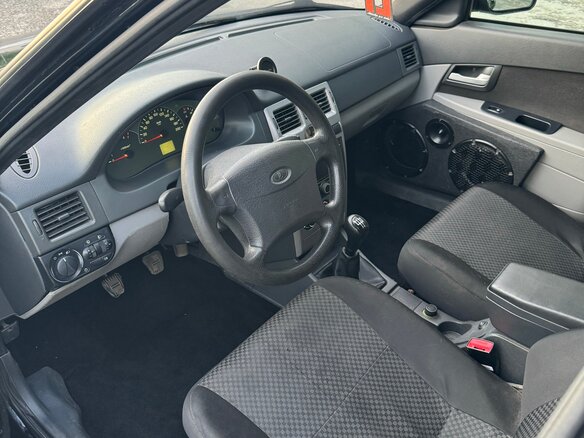 2010 Lada (ВАЗ) Priora I, чёрный, 260000 рублей - вид 10