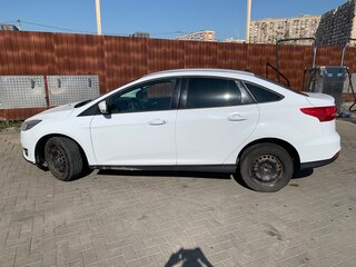 2016 Ford Focus III Рестайлинг, белый, 1100000 рублей, вид 4