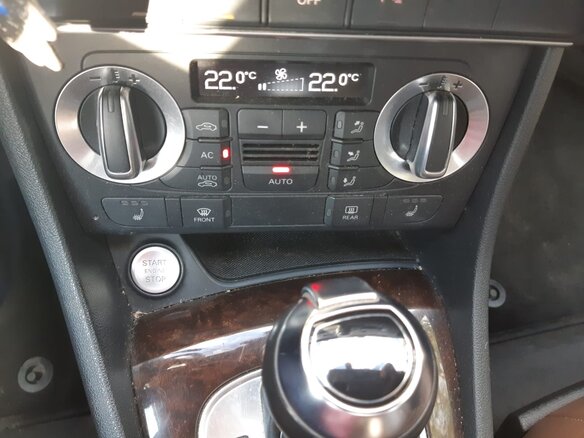 2012 Audi Q3 I (8U), оранжевый - вид 26