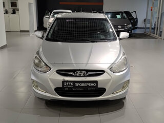 2012 Hyundai Solaris I, серебристый, 530000 рублей, вид 2