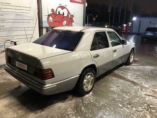 1991 Mercedes-Benz W124 200, серый, 130000 рублей, вид 4