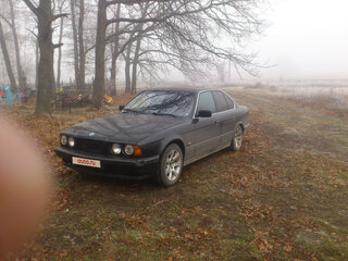 1995 BMW 5 серии 518i III (E34), чёрный, 333000 рублей, вид 2
