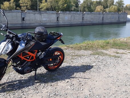 2022 KTM 390 Duke, оранжевый, 560000 рублей, вид 4