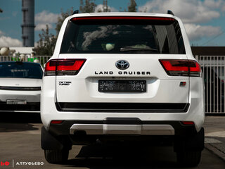 2024 Toyota Land Cruiser 300 Series, белый, 13590000 рублей, вид 4