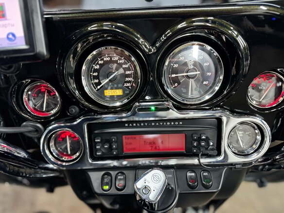 2013 Harley-Davidson Electra Glide, коричневый, 1120000 рублей - вид 39