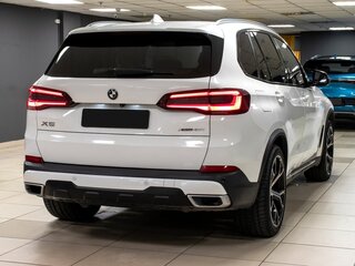 2020 BMW X5 40i IV (G05/G18), белый, 4415050 рублей, вид 4