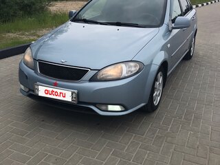 2014 Daewoo Gentra II, серебристый, 660000 рублей, вид 4