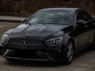 2020 Mercedes-Benz E-Класс 350 V (W213, S213, C238) Рестайлинг, чёрный, 5500000 рублей, вид 4