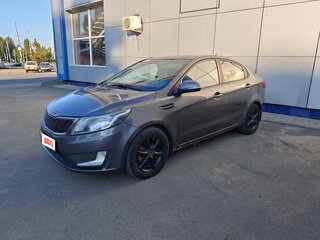 2012 Kia Rio 4-speed III, серый, 700000 рублей, вид 1