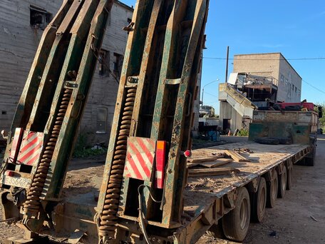 2007 Iveco Trakker, красный, 4000000 рублей, вид 3
