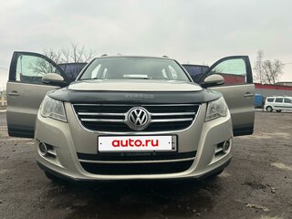 2011 Volkswagen Tiguan I, бежевый, 1050000 рублей, вид 2