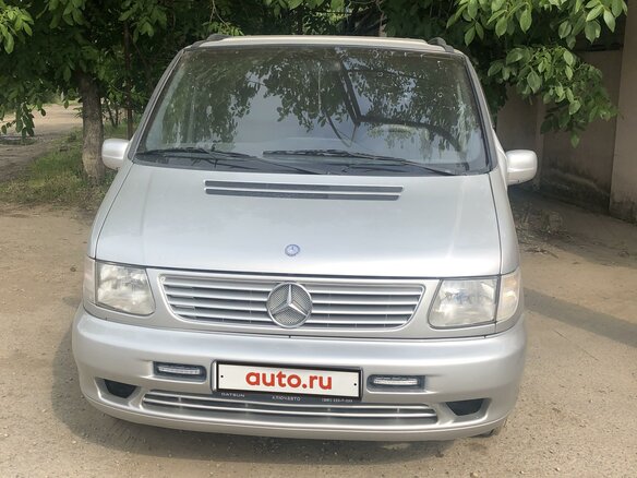 2000 Mercedes-Benz Vito, серебристый - вид 2