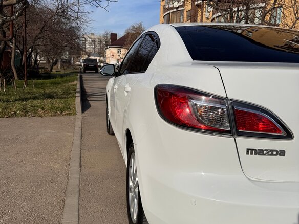 2011 Mazda 3 II (BL), белый, 950000 рублей - вид 10