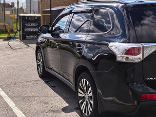 2013 Mitsubishi Outlander III, чёрный, 1200000 рублей, вид 4