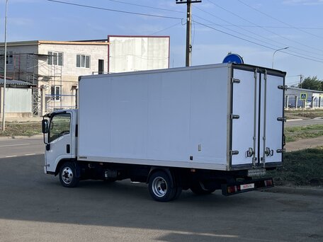 2014 Isuzu Elf (N-series), белый, 1900000 рублей, вид 4
