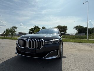 2022 BMW 7 серии 730d xDrive VI (G11/G12) Рестайлинг, чёрный, 9900000 рублей, вид 3