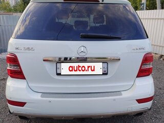 2010 Mercedes-Benz M-Класс 350 II (W164) Рестайлинг, белый, 2000000 рублей, вид 3