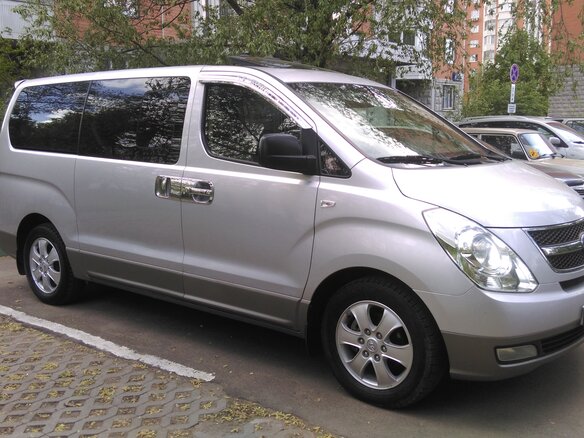 2010 Hyundai H-1 II, серебристый - вид 2