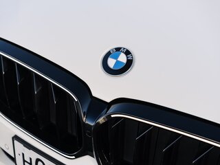 2022 BMW 5 серии 520i VII (G30/G31/G38) Рестайлинг, белый, 5750000 рублей, вид 3
