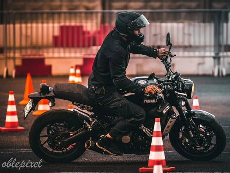 2019 Yamaha XSR900, чёрный, 900000 рублей, вид 4