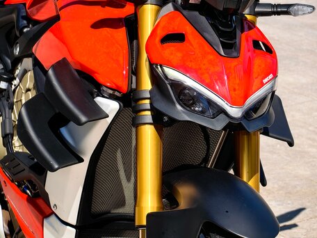 2020 Ducati Streetfighter V4, красный, 1950000 рублей, вид 2