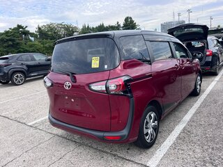 2022 Toyota Sienta II Рестайлинг, пурпурный, 967010 рублей, вид 3