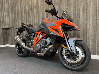 2020 KTM 1290 Super Duke GT, оранжевый, 1230000 рублей, вид 2