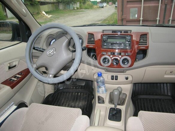 2007 Toyota Fortuner I, чёрный - вид 2