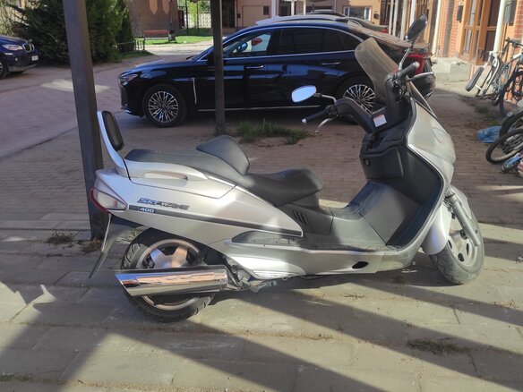 1998 Suzuki Burgman (SkyWave) 400, серебристый, 210000 рублей - вид 2